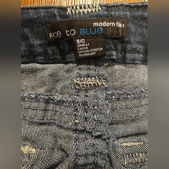 FADE TO BLUE WOMEN'S MODERN FLAIR STRETCH TECHNOLOGY BOLD STITCH JEANS SIZE 29 - Picture 2 of 16